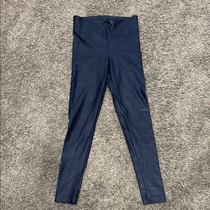 EUC Navy Liquid Shine Athletic Leggings